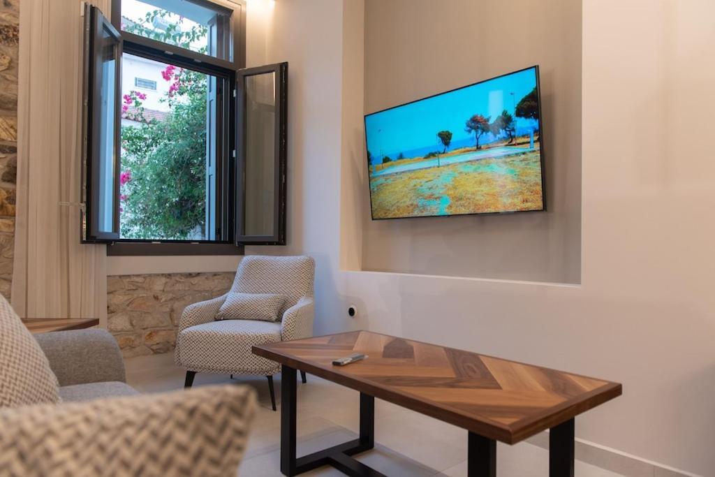 Villa Samos - Renovated Stone Villa With Private Pool- 2 Min From The Sea! Ágios Konstantínos Buitenkant foto